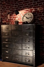 meuble de metier à tiroirs